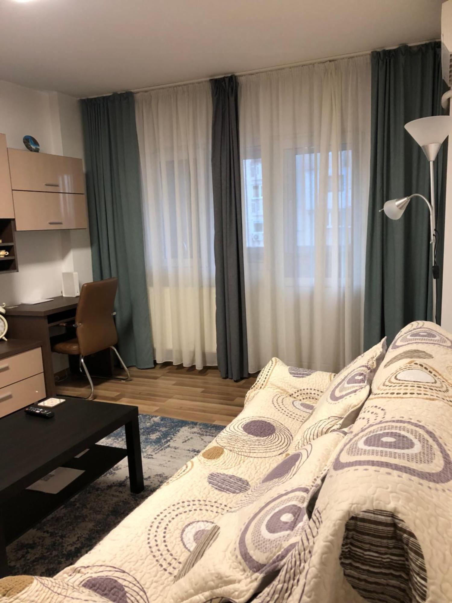 Adrian Home Mega Плоещ Екстериор снимка